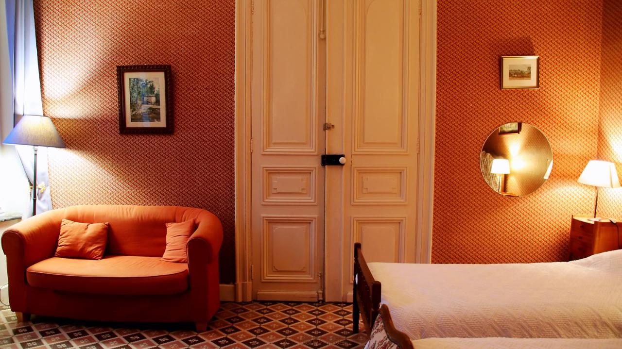 Les Volets Bleus Bed & Breakfast Salleles-d'Aude Exterior photo