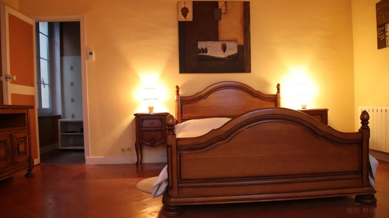 Les Volets Bleus Bed & Breakfast Salleles-d'Aude Exterior photo