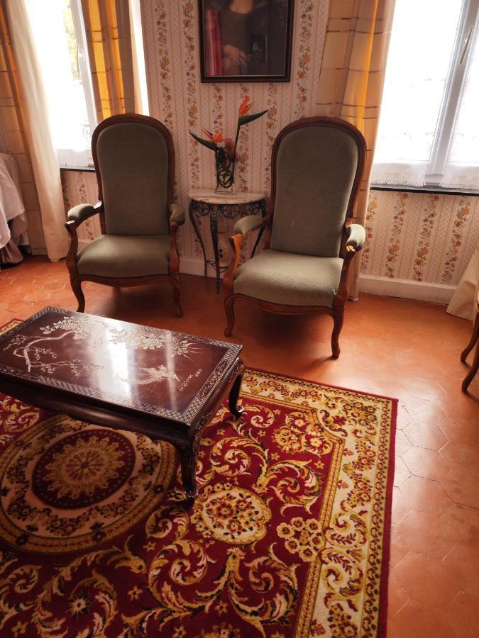 Les Volets Bleus Bed & Breakfast Salleles-d'Aude Exterior photo